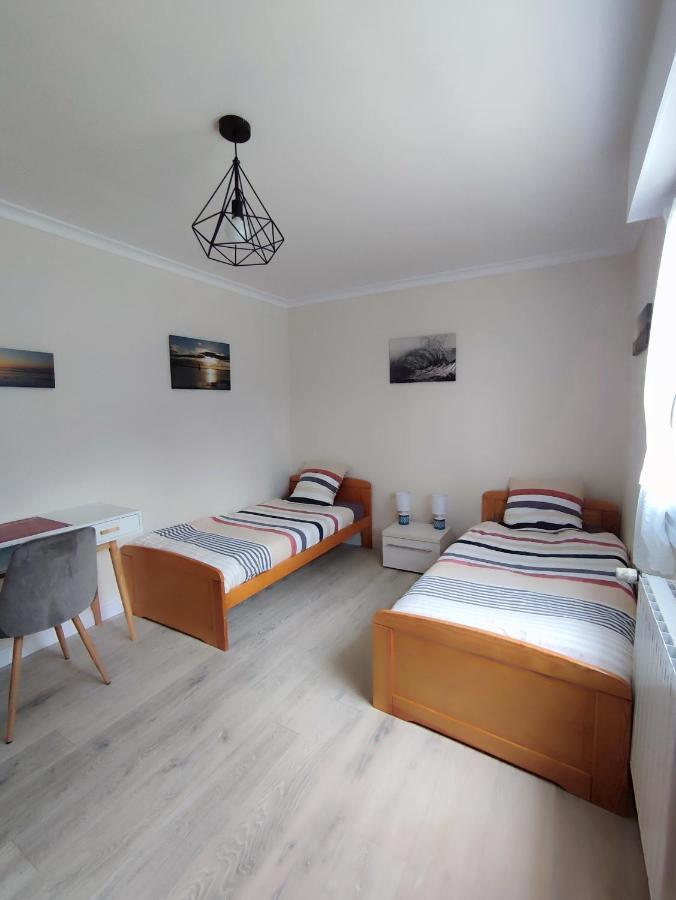 Maison Classee 3 Etoiles, Grand Jardin Clos Au Calme Proche Centre Ville, 10 Min Des Plages Pont-lʼAbbé Екстериор снимка